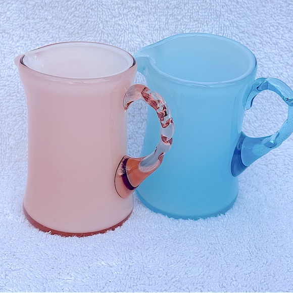 VTG FENTON creamer pitcher set blue & pink overlay EUC displayed no damage 50’s - Picture 2 of 5